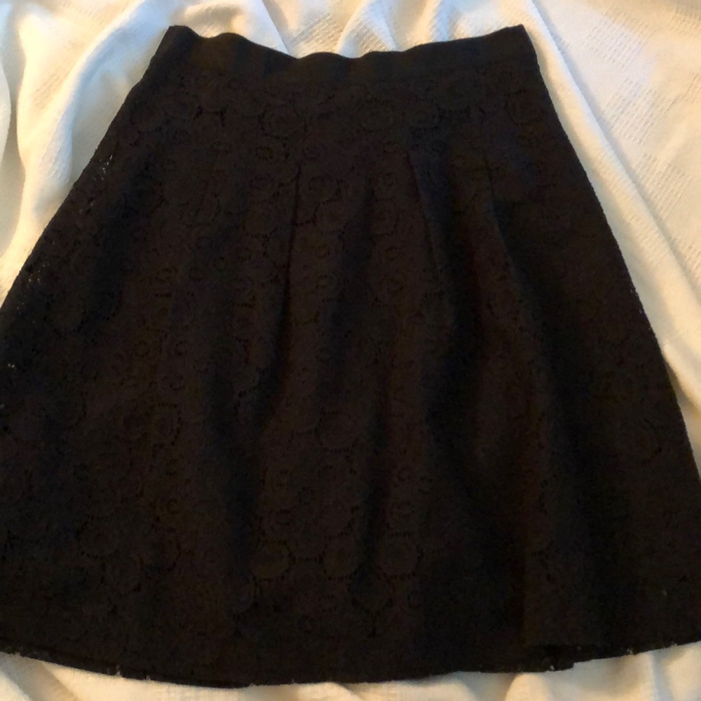 Loft year round Lace Skirt